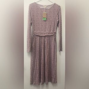 Boden size 4L dress. Daisy pattern. Light pink on navy print.